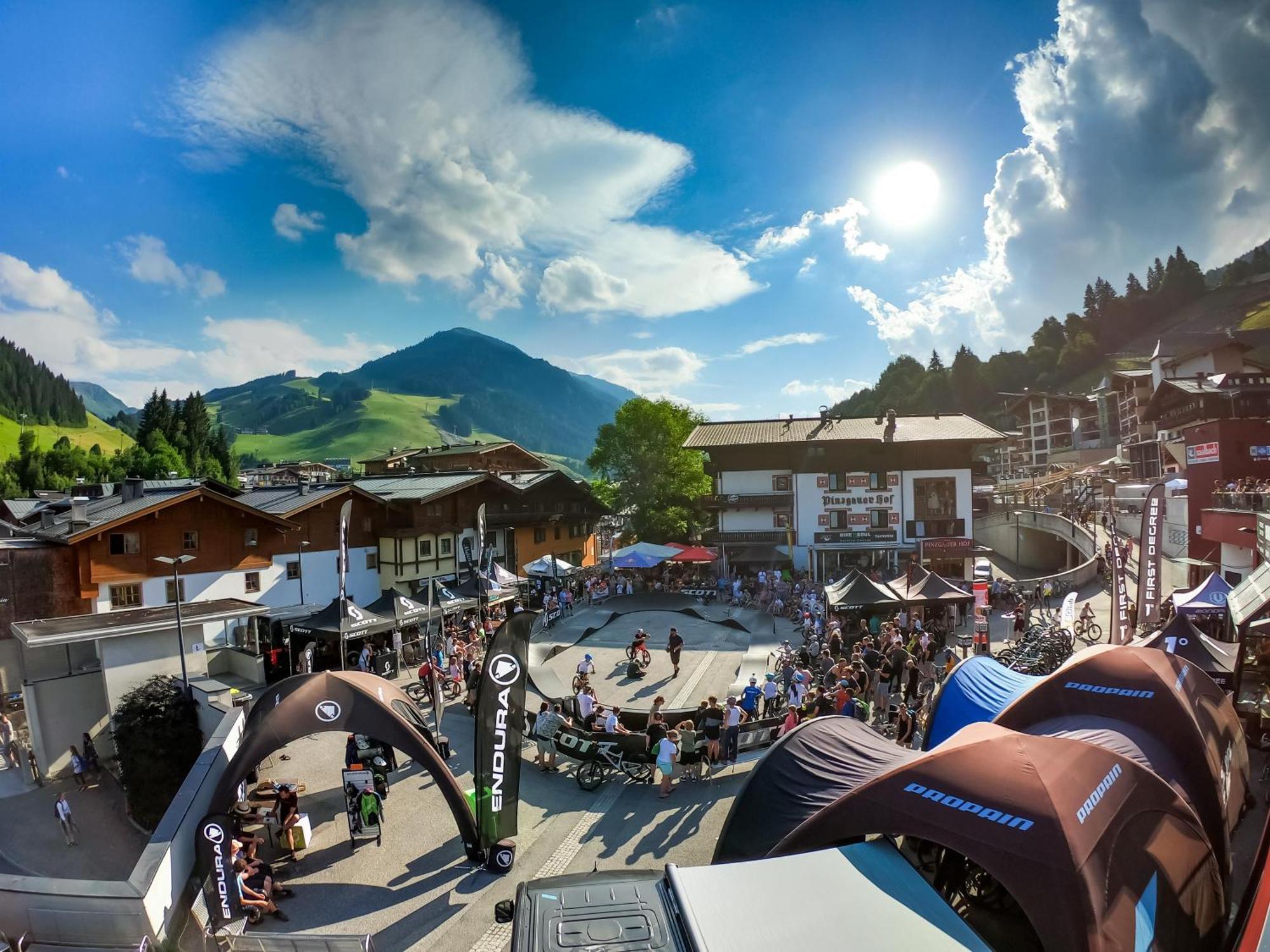 Hotel Pinzgauerhof Ski & Bike - Inclusive Evening Dinner Saalbach-Hinterglemm Exterior foto