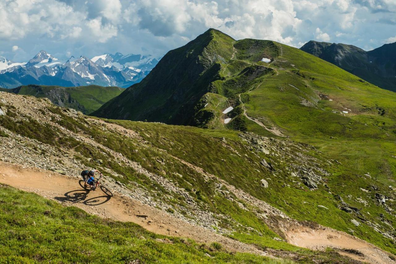 Hotel Pinzgauerhof Ski & Bike - Inclusive Evening Dinner Saalbach-Hinterglemm Exterior foto